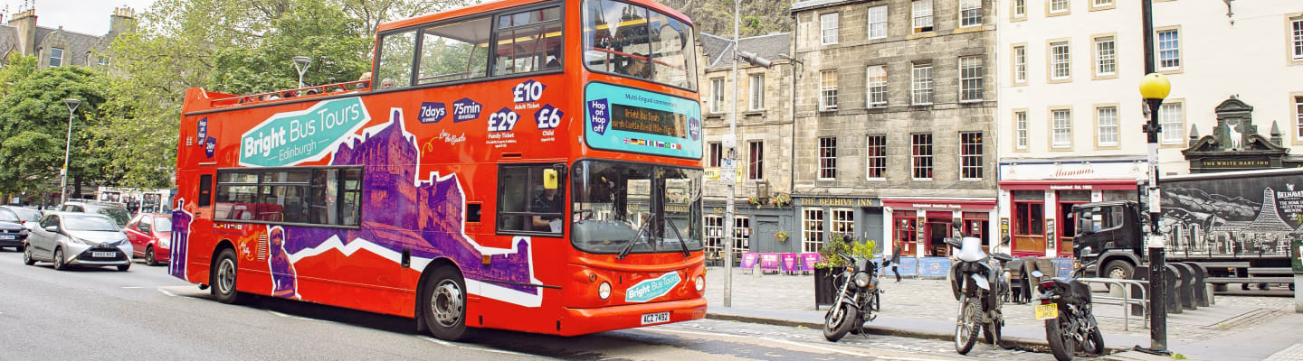 edinburgh bus tour tourist